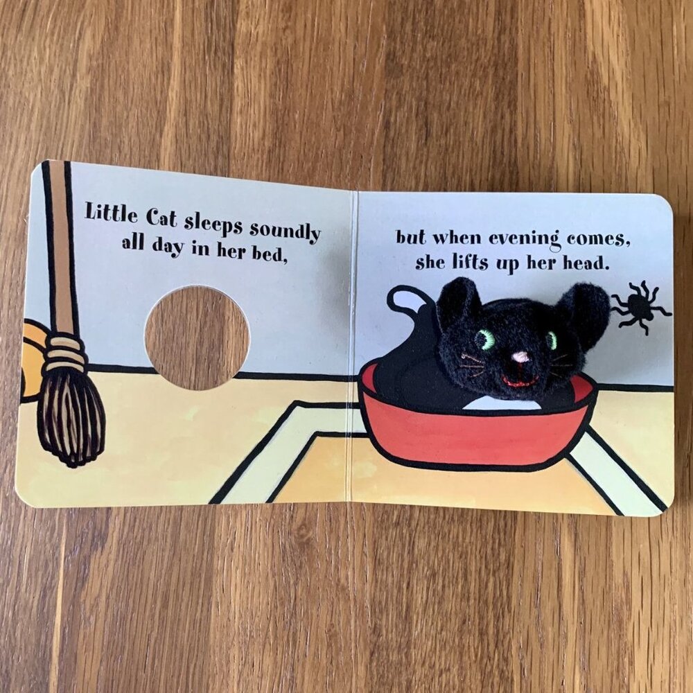 2 FINGER PUPPET BOARD BOOKS Little Cat & Five Little Monkeys Interactive Bundle - Picture 4 of 6